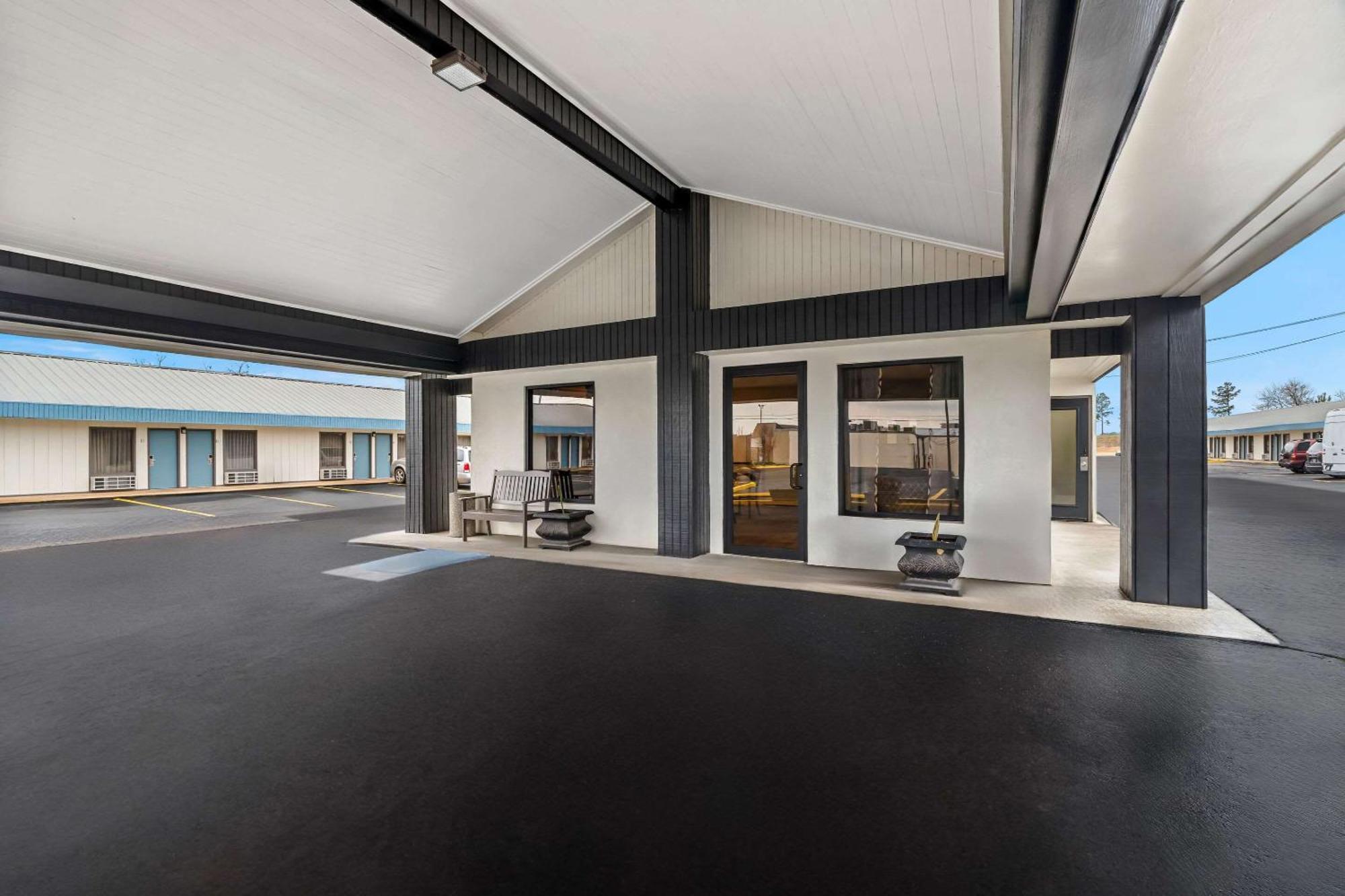 Rodeway Inn & Suites Brookhaven Luaran gambar